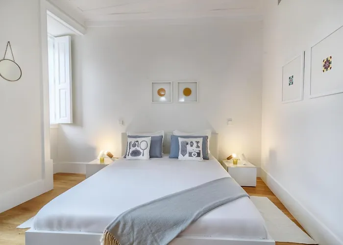 Modern Flat In Downtown By Lovelystay Lissabon
