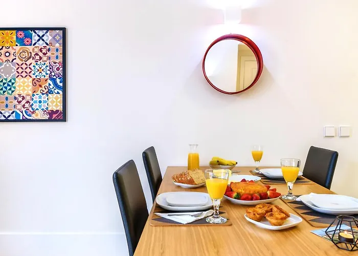 Modern Flat In Downtown By Lovelystay Appartement Lissabon